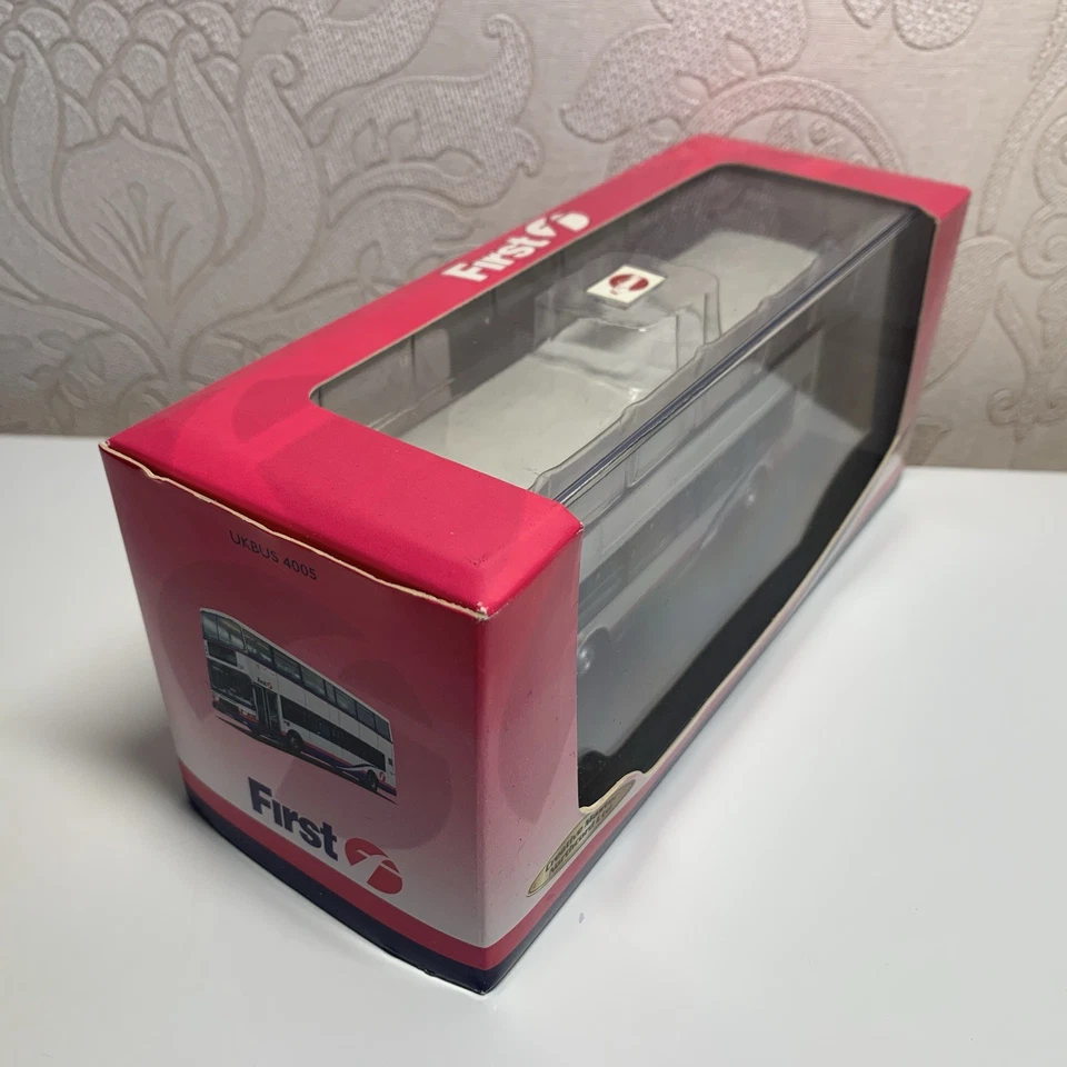 CMNL UKBUS 4005 Northcord Volvo Olympian Model Bus First Leeds West Yorkshire - Image 2 of 4