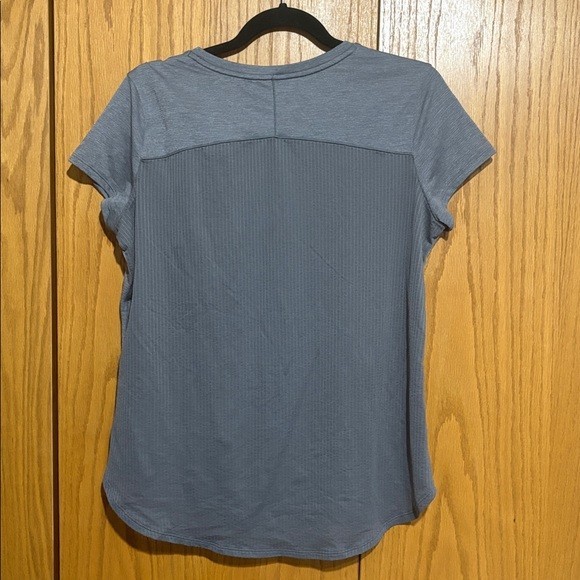 Under Armour women's XL heat gear threadborne run fitted athletic tshirt tee thumbnail 2