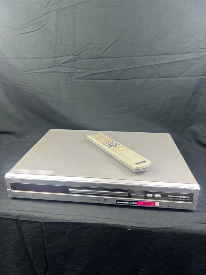 Sony RDR HXD910 - Freeview DVD / 250GB HDD Recorder GETESTET - GRATIS VERSAND - R3A