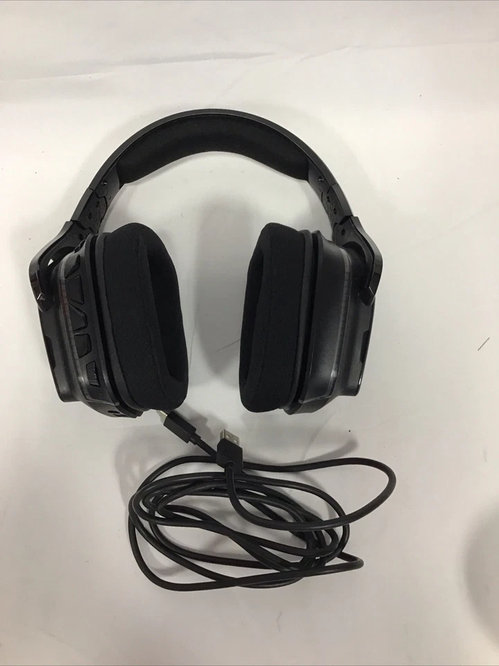 Logitech G635 981-000748 7.1 LIGHTSYNC Surround Sound Gaming Headset - Black - Image 2 of 4