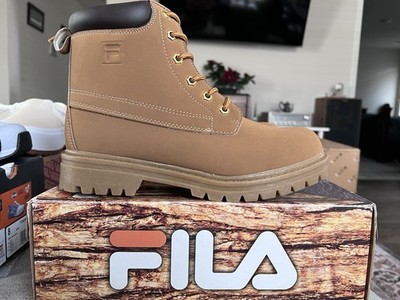 Size 8.5- Fila Edgewater 12 Tan Hiking/Work Boot ( Please See Photos For Spot) )