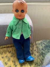 Sehr alte Puppe aus der DDR