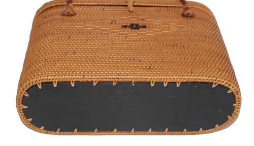 Vintage LOMBAK Indonesia woven purse with intricate wood carved lid - Picture 3 of 4