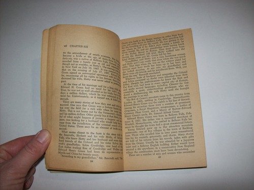 Arthur Lewis THE DAY THEY SHOOK THE PLUM TREE Bantam 1964 Paperback Hetty Green - Imagen 8 de 11