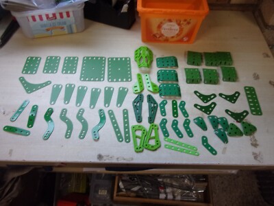 Meccano 50+ Modern Green Parts Flexis, Plastic & Rigids - Good Condition