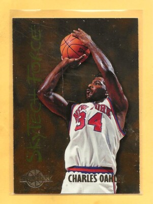 CHARLES OAKLEY - 1994-95 Skybox Premium ''Skytech Force'' - #SF18 - Knicks