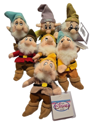 THE Seven Dwarfs／七人の小人／ぬいぐるみ／STUFFED TOY THE DISNEY STORE 