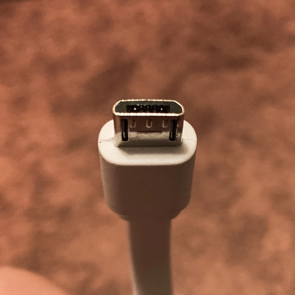 8" Inch Flat Micro USB-B/USB 2.0 Cable White (Micro USB-B) - Image 2 of 4