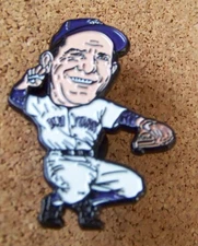 Little League OH-2 pin NY Yankees Yogi Berra FREE SHIPPING c46975