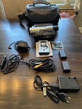 Sony CCD-TRV108 Hi8 Camcorder NightShot Bundle Bag Extra Batteries Cords READ
