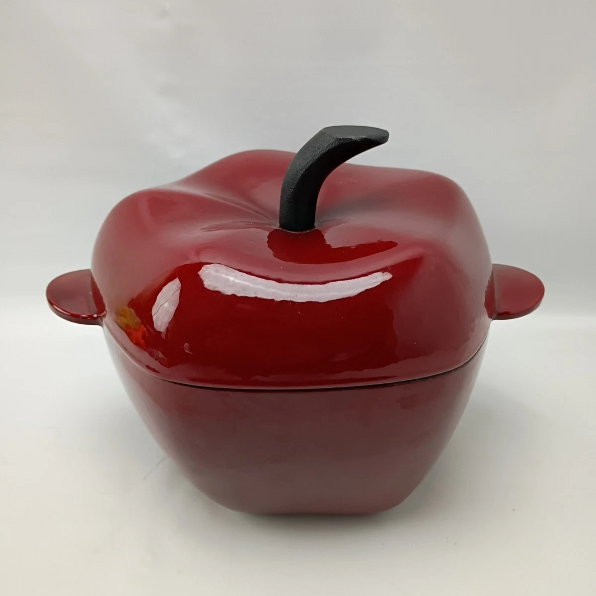 Martha Stewart Enameled Cast Iron Red Apple Pot Dutch Oven 2QT
