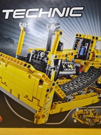 LEGO 42028 Technic Bulldozer New in Box Unopened