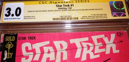 Star Trek #1 CGC SS SIGNED Shatner Takei Koenig Nichols 1967 Gold Key Photo Cast - Picture 2 of 3
