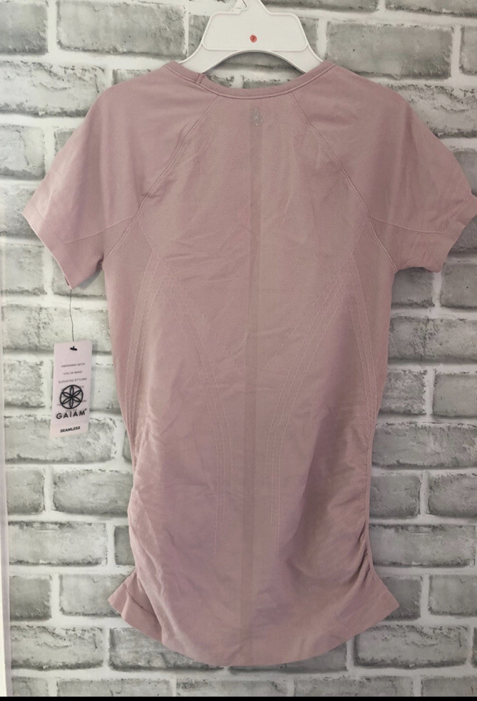 Women’s Seamless Athletic Tee by: Gaiam Violet Ice Worrier size xs