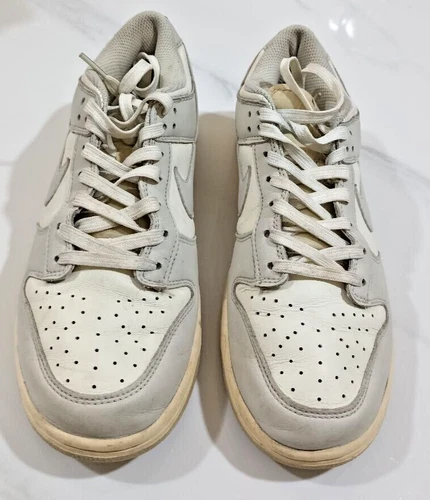 Nike Dunk Low Light Bone Damen – Größe 9,5 US DD1503-107 (A5)