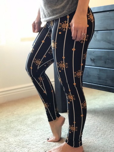 NWT Buttery Soft Christmas Gold 