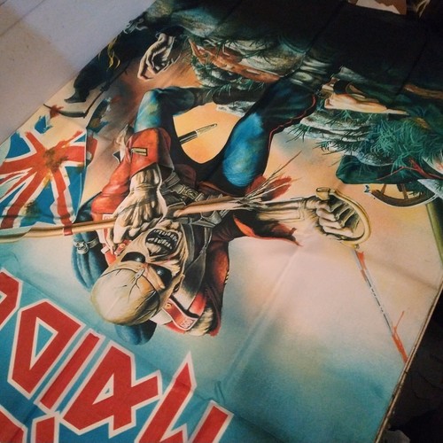 IRON MAIDEN Unused TEXTILE POSTER FLAG the trooper - Picture 5 of 6
