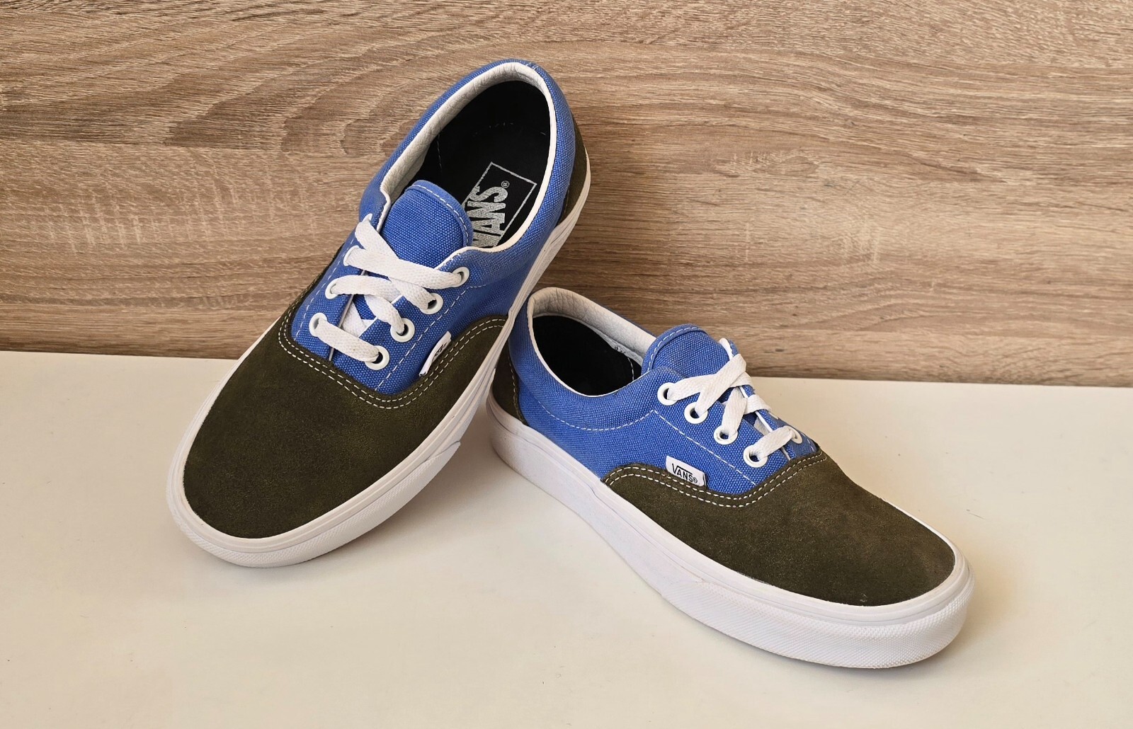 Zapatillas de skate Vans UA Era azul, marrón, blanco T. 4,5 = 37 w. NUEVO