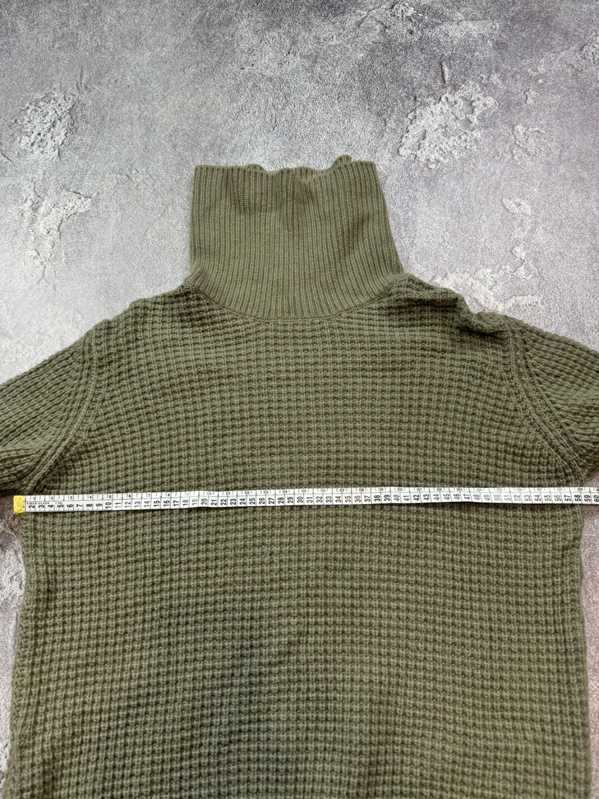 Foto 12 di 14