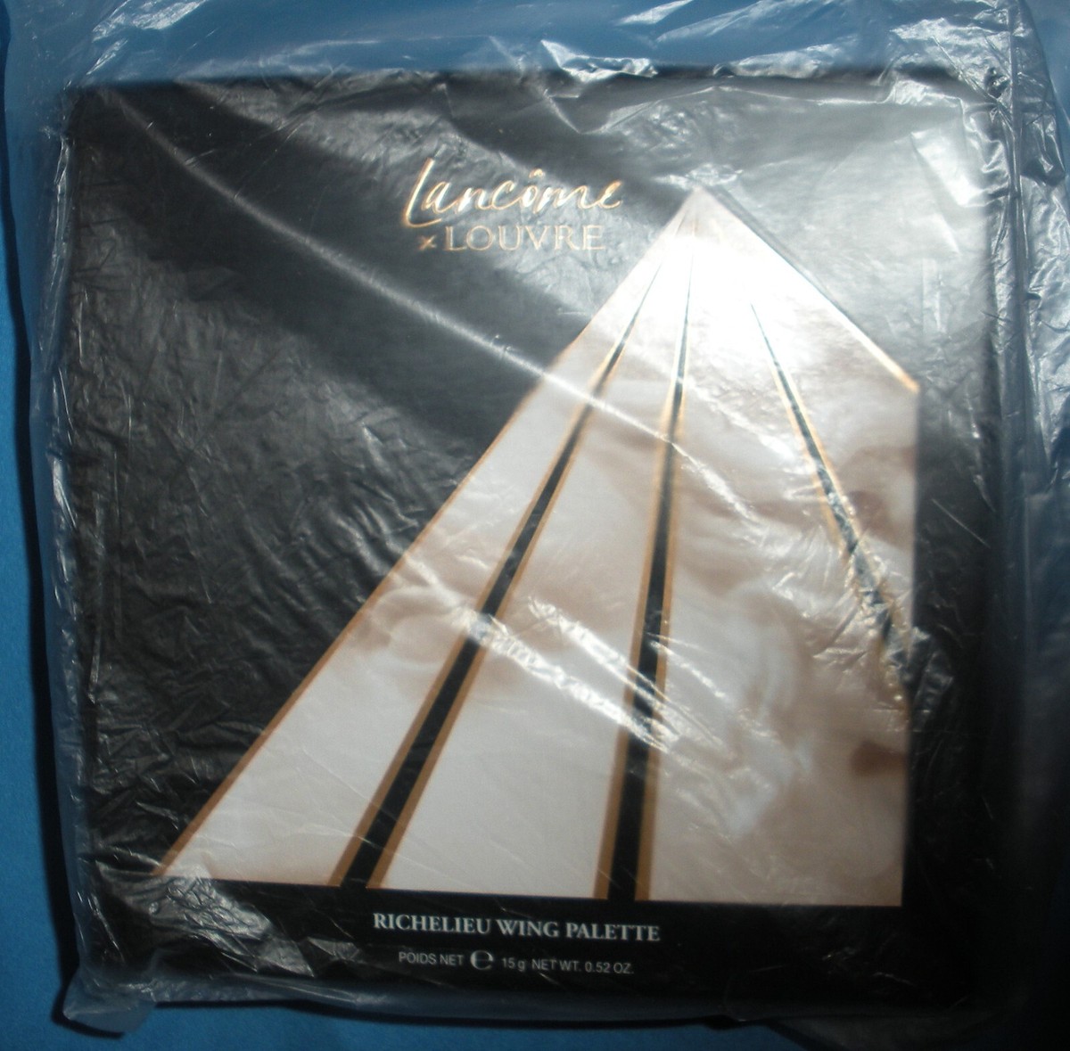 Lancôme Richelieu Wing Palette 01 Lancôme Richelieu Wing Palette - Lancôme x The Louvre