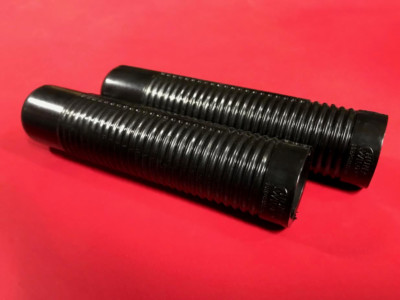 HUNT WILDE   NOS Foot Peg Rubbers 7/8 x 4-5/8 Western Flyer SS 300 Minibike 