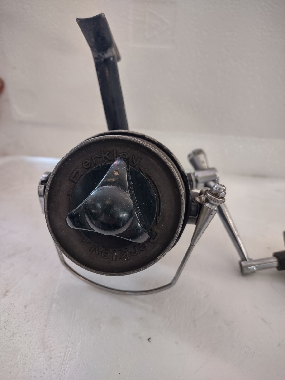 vintage Berkley 818 spinning reel