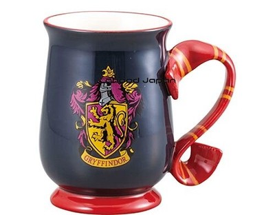 Harry Potter Mug with Scarf Approx. 450ml Gryffindor SAN3739-1