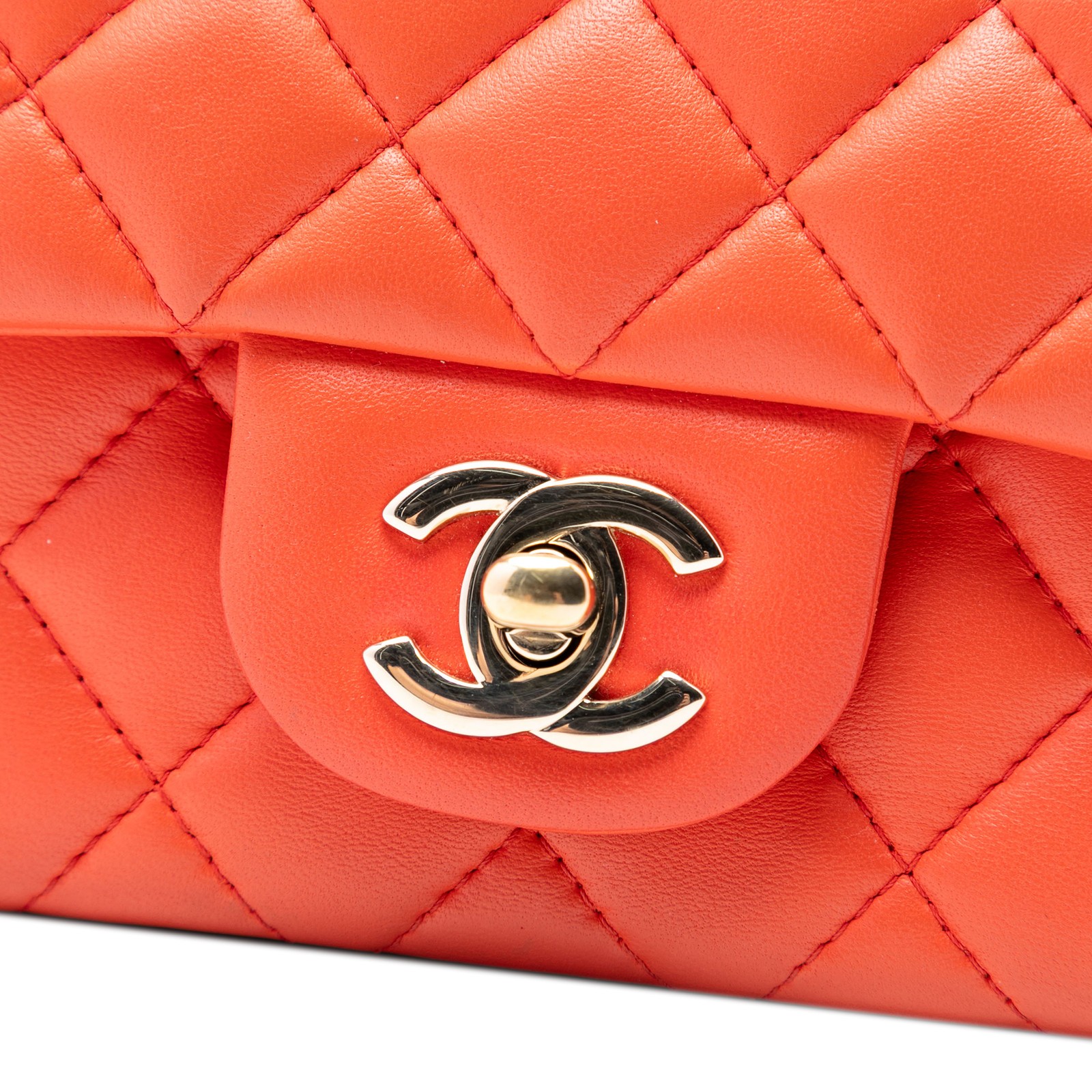 Authenticated Chanel Mini Rectangular Classic Lam… - image 5