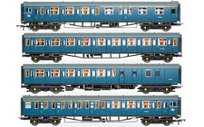 Hornby R30447 OO Gauge BR Class 423 - 4 VEP Train Pack