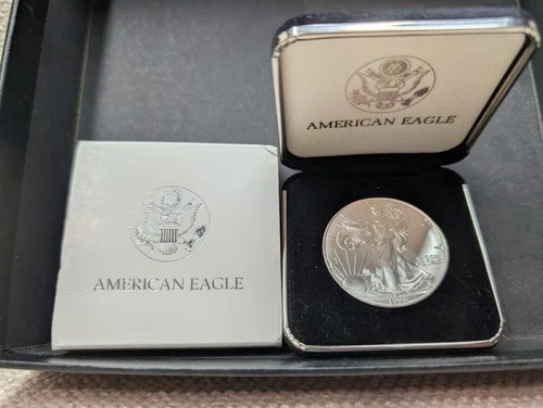 1996 $1 American Silver Eagle Key Date Gem BU w/ Box 250952