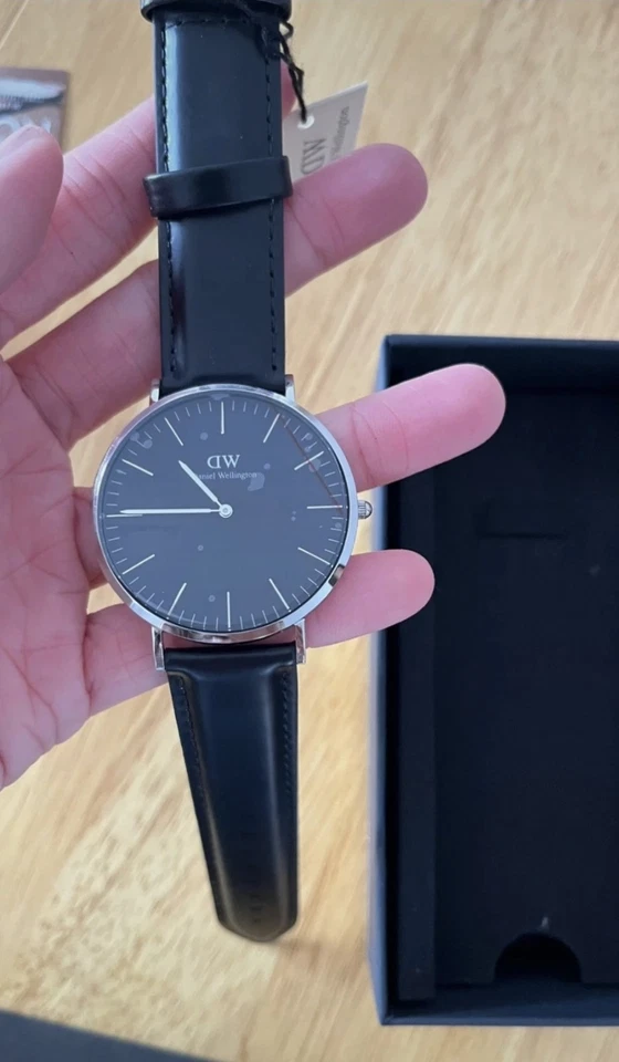 Daniel Wellington.  The Reading черный и серебристый. Часы 36 мм. Совершенно новый #124/79. - Изображение 2 из 4