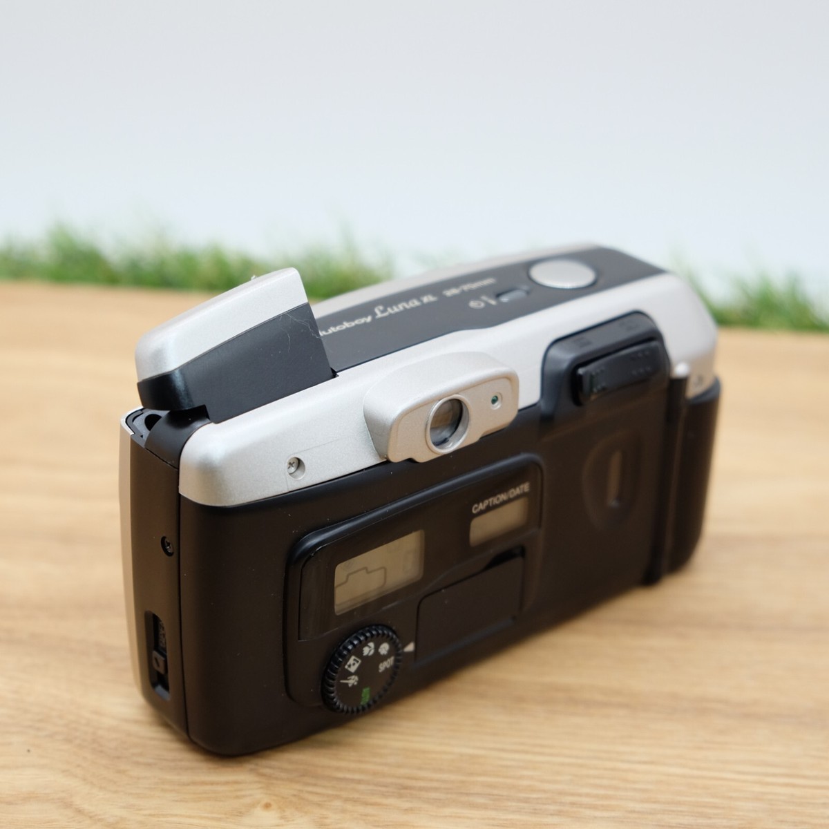 Canon Autoboy Luna XL Panorama Ai-AF 35mm Film Camera From