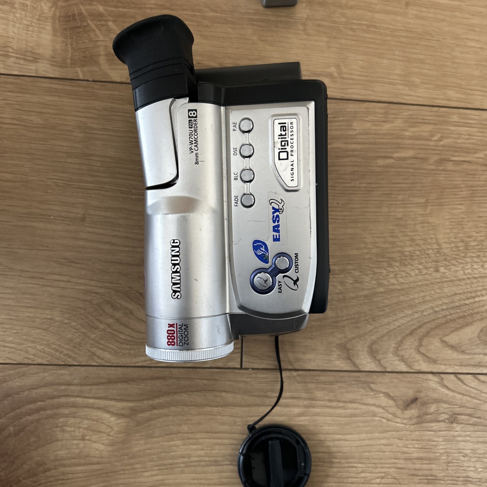 Analogue 8mm Video-8 Tape Hi8 Video Camera - No Wires