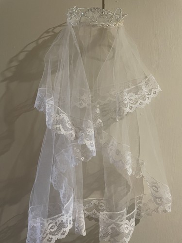 Vintage 1960s White Lace First Communion Short Veil with Beaded Crown Tiara