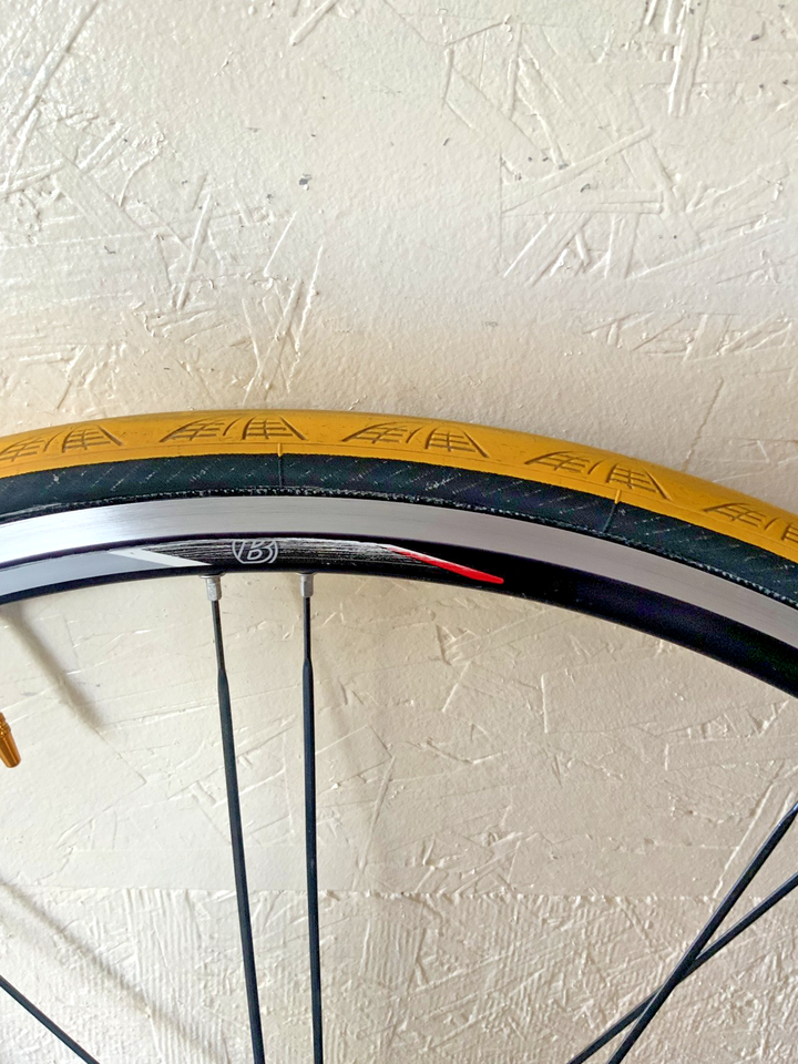 BONTRAGER RACE LITE WHEELSET 700C SHIMANO / SRAM 8, 9, 10 SPEED 19.5 MM ...