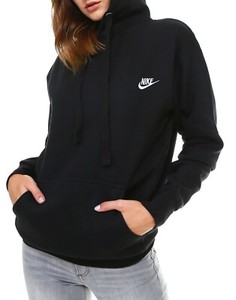classic nike sweatshirt