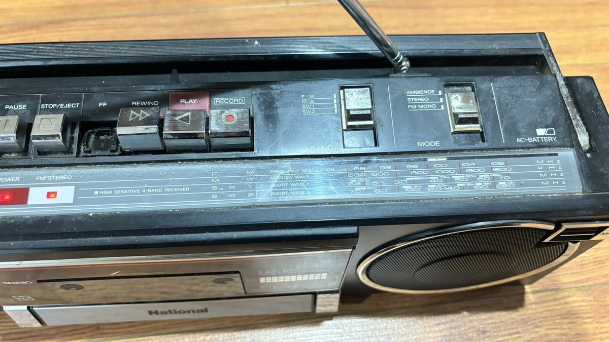 Vintage NATIONAL RX - F2F2 4 Band FM/AM/SW1/SW2 Radio Stereo