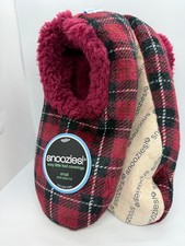 Snoozies Foot Coverings Womens Small Shoe Size 5-6 Red Velour Plaids