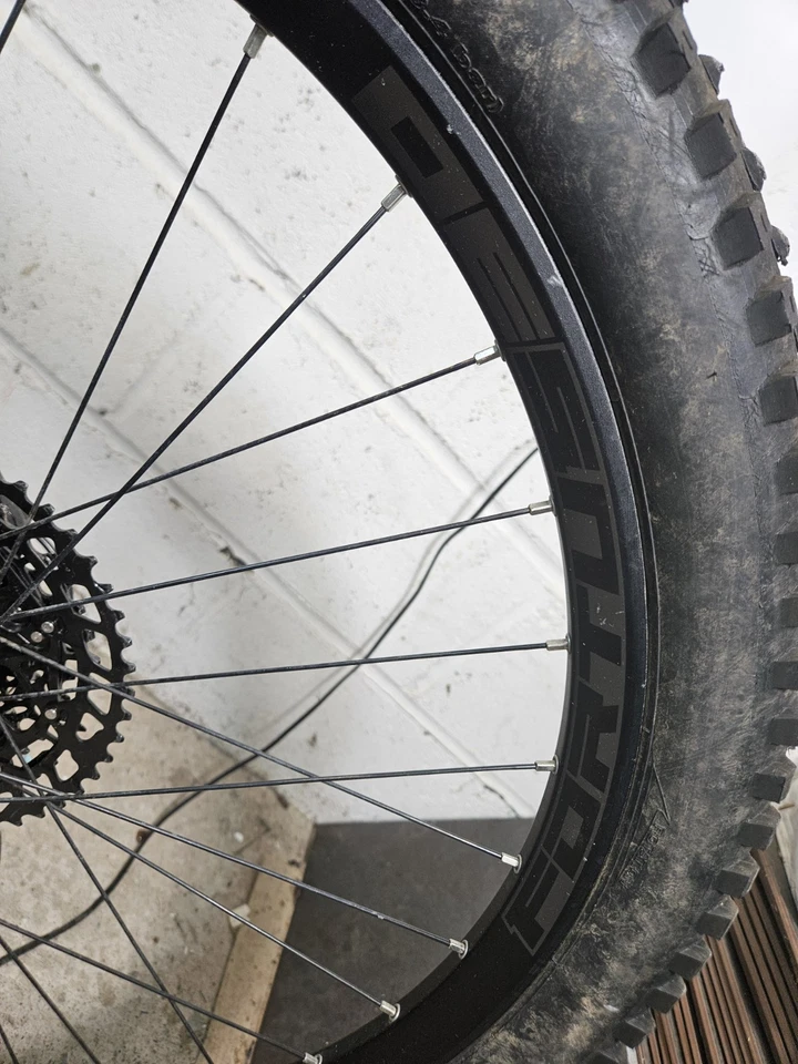 2021 Merida 160 One Sixty 400 Large 27,5 Enduro Mountainbike - Hope Laufradsatz - Bild 3 von 4