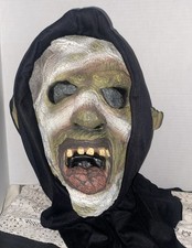 Zombie grotesque Monster Undead Corpse Latex Halloween Shroud Mask Minor Tear.