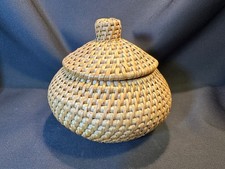 Small Woven Round Rattan Wicker Basket with Knob Lid 5 in.