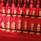 Folding Wooden Chess Set Storage Case, Light/Dark Pieces, Red Lined Interior — photo 5
