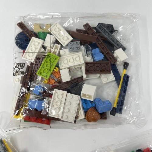 Lego Creator Modular Modern Home 31068 Retired Open Box - Picture 16 of 19