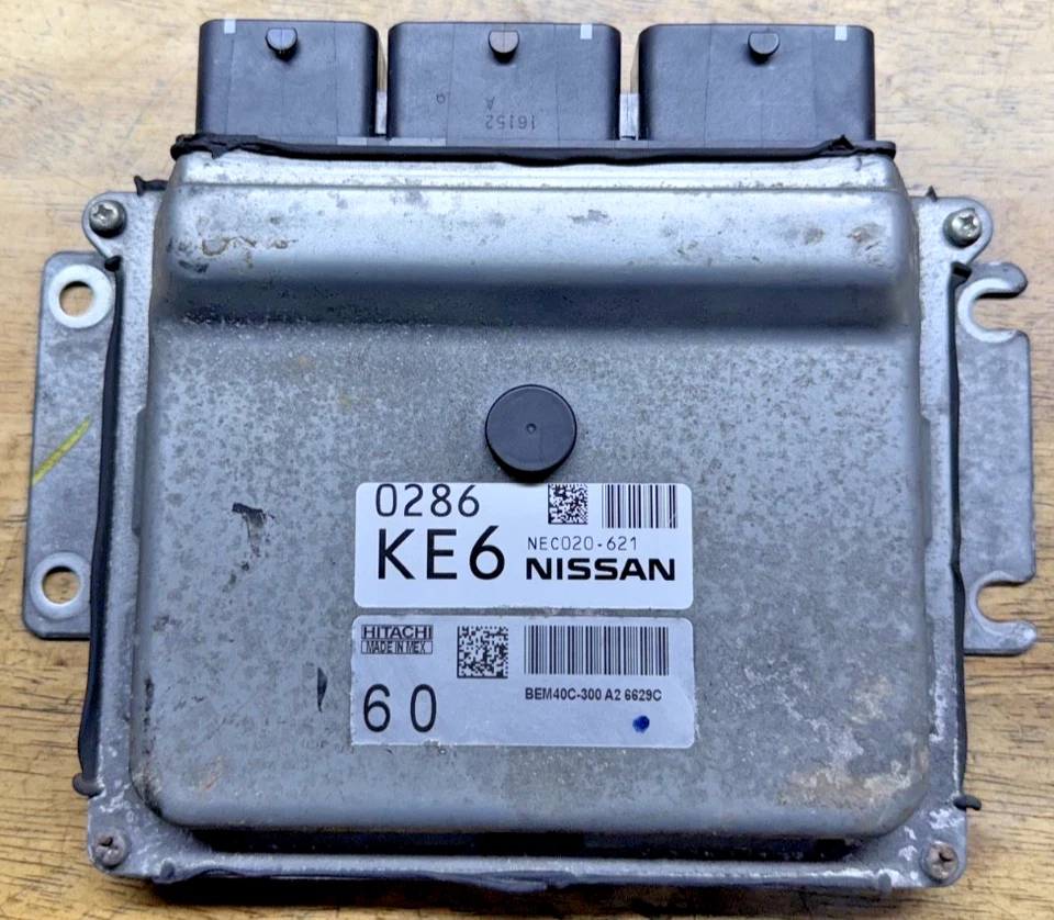 Módulo de controle de computador motor ECM 2016-17 Nissan Sentra 1.8L ECU PCM BEM40C-300 - Imagem 2 de 4