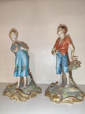 Statue in porcellana Capodimonte Firmate Maestro Volta Alt. Cm. 16