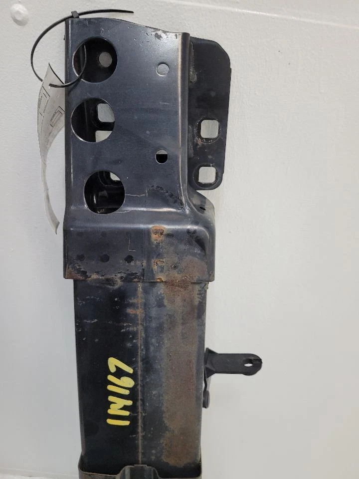 2008 - 2017 BUICK ENCLAVE Front Bumper Reinforcement Foto 2 de 4