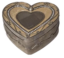 Things Remembered Regal Elegance Heart Beige Jewelry Box Swarovski Crystals P/O