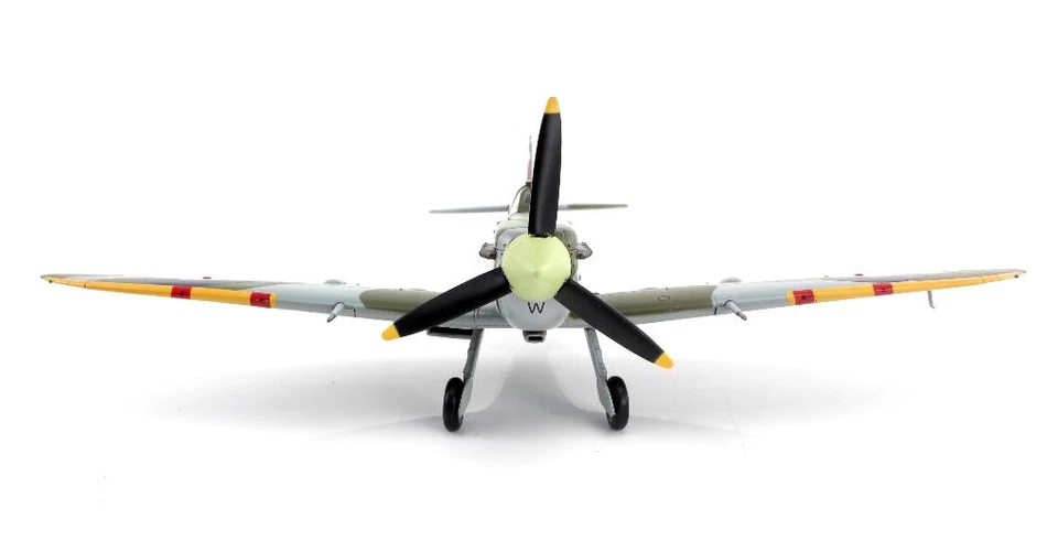 Hobby Master 1:48 RAF Supermarine Spitfire Mk. Vb Fighter, "Queen Salote" HA7861 - Image 4 of 4