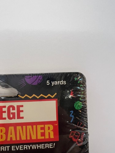 Vintage Notre Dame Wallpaper Border 5 Yards NIP!! Rare Find! - Picture 2 of 8