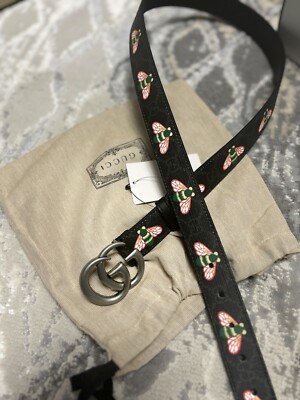 NWT Gucci GG Marmont black leather GG supreme bees belt 